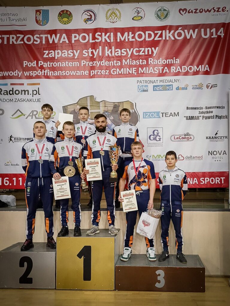 Młodzi zapaśnicy w krajowej czołówce