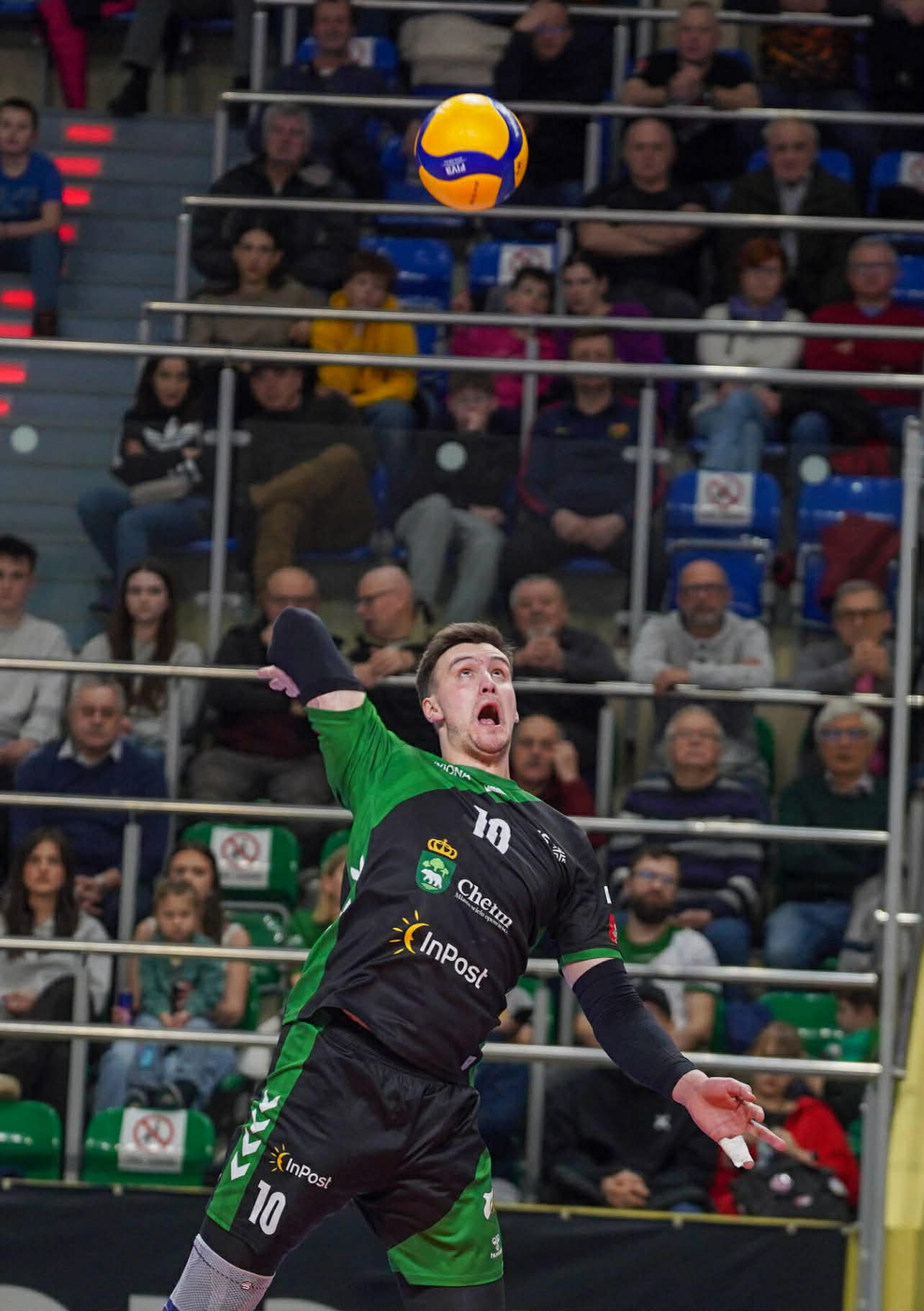 Chłopak , który nie boi się piłki. Tomasz Piotrowski