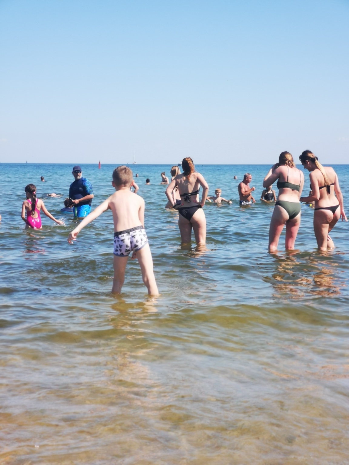 Porady Zielonego Trenera. Pływanie, czyli sport na całe życie. Jak zacząć i nie zniechęcić się po pierwszych długościach?
